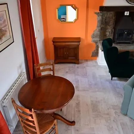 Le Mont, A La Campagne En Normandie, Proche Du Mont St Michel * Lolif