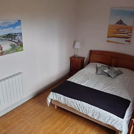 Le Mont, A La Campagne En Normandie, Proche Du Mont St Michel Holiday home *