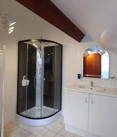 Vakantiehuis Le Mont, A La Campagne En Normandie, Proche Du Mont St Michel Lolif