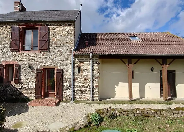 Le Mont, A La Campagne En Normandie, Proche Du Mont St Michel Holiday home Lolif