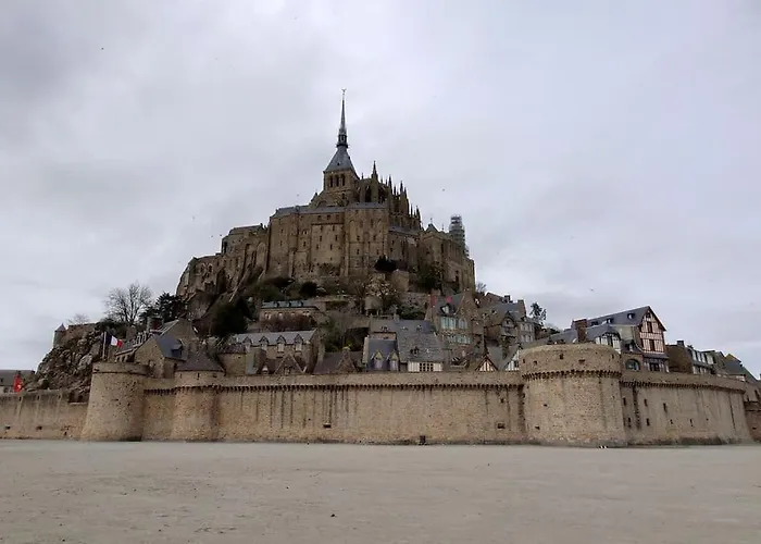 Holiday home Le Mont, A La Campagne En Normandie, Proche Du Mont St Michel Lolif
